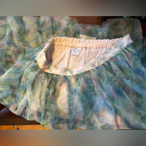Beautiful Floral Tule Disney Collection Skirt 💐 - Picture 2 of 3